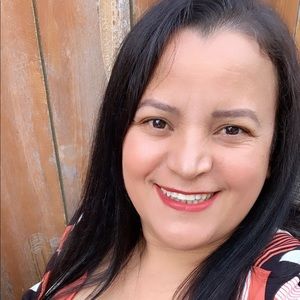 Meet your Posher, Ednaedna